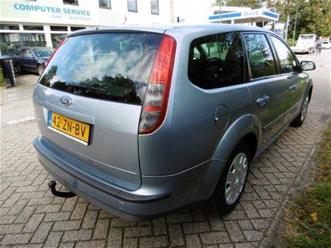 Ford Focus Wagon - 1.6 Trend 101pk Airco Trekhaak Cruise Onderhoudshistorie - 1