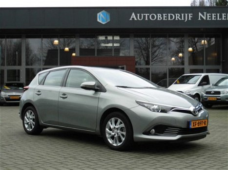 Toyota Auris - 1.2 Turbo Dynamic (navi, camera, led) - 1