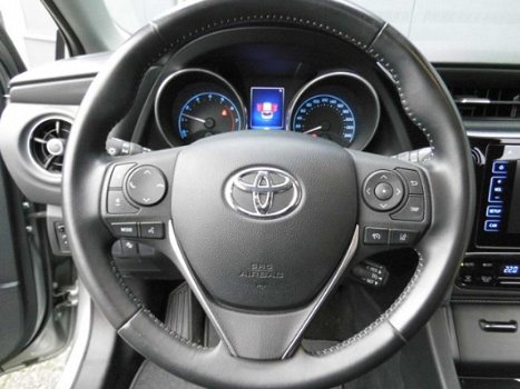 Toyota Auris - 1.2 Turbo Dynamic (navi, camera, led) - 1