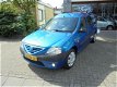 Dacia Logan MCV - 1.6 Laureate 7P - 1 - Thumbnail