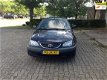 Toyota Avensis - 1.8-16V Linea Terra ZEER NETJES EN GOED ONDERHOUDENAIRCO - 1 - Thumbnail