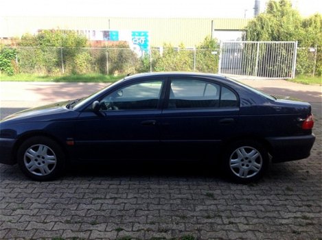 Toyota Avensis - 1.8-16V Linea Terra ZEER NETJES EN GOED ONDERHOUDENAIRCO - 1