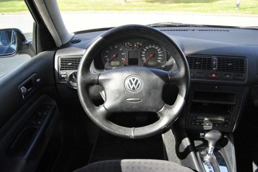 Volkswagen Golf - 1.6 Comfortline AUTOMAAT *CLIMA* Nieuwe APK - 1