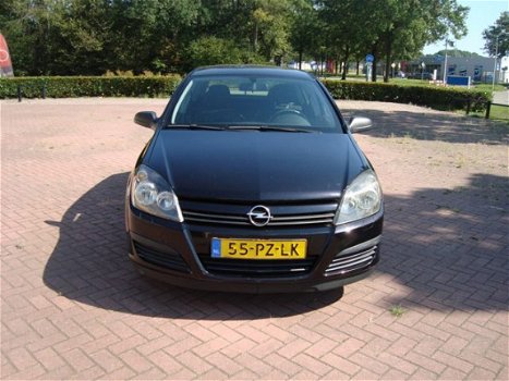 Opel Astra - 1.6 Essentia NEW APK AIRCO - 1