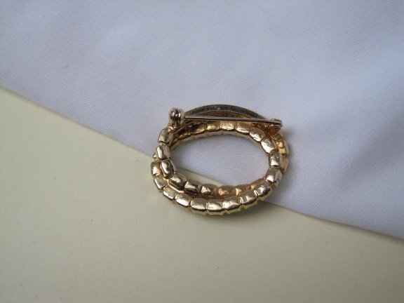 Broche goudkleurige dubbele cirkel twee tinten groen kristal rijnsteentjes 3.6x2.9 cm - Afbeelding 4