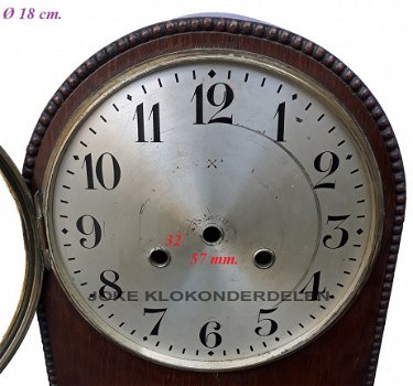 =Klokkast zonder uurwerk = Pfeilkreuz = 40758 - 1