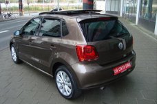 Volkswagen Polo - 1.4 16V Highline STYLE AIRCO PANO STOELVERWARMING