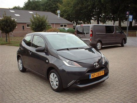 Toyota Aygo - 1.0 VVT-i x-now airco cruise control - 1