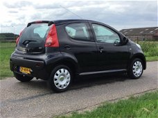 Peugeot 107 - 1.0-12V XR / 5 DEURS / 89074 KM's