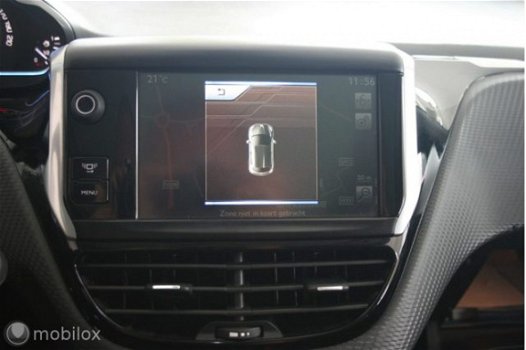 Peugeot 2008 - - 1.6 E-HDI EXECUTIVE trekhaak panoramadak - 1