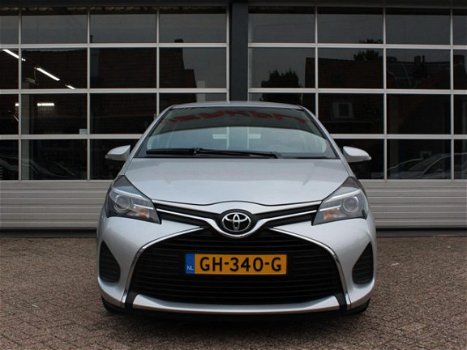 Toyota Yaris - 1.0 VVT-i Aspiration (1e Eigenaar, Airco, Navigatie, Bluetooth, Elektr.Ramen, Centr.V - 1