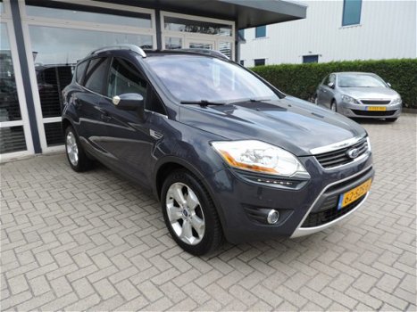 Ford Kuga - 2.0 TDCi Titanium 50 procent deal 5975, - ACTIE Trekhaak / Pano / Leer / Navi / Clima / - 1