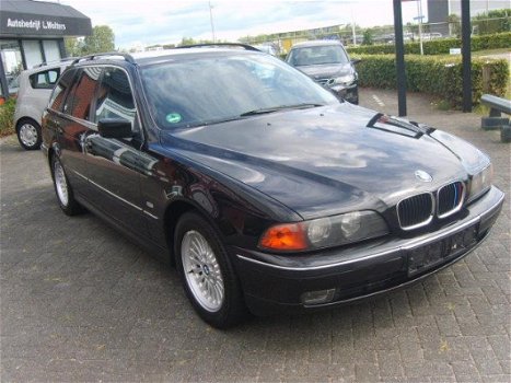 BMW 5-serie Touring - 520i Executive airco/cruis/navi/dak - 1