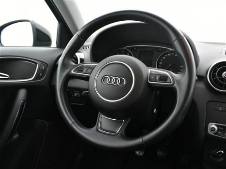 Audi A1 Sportback - 1.0 TFSI Adrenalin // Navi / S-Line exterieur / Cruise / Lichtmetaal - 1