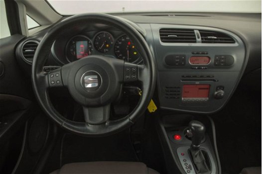 Seat Leon - 2.0 TDI Stylance Automaat - 1