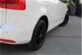 Volkswagen Touran - 2.0TDI Comfortline DSG Automatic - 1 - Thumbnail