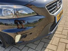 Volvo V40 - 1.6 T4 R-Design