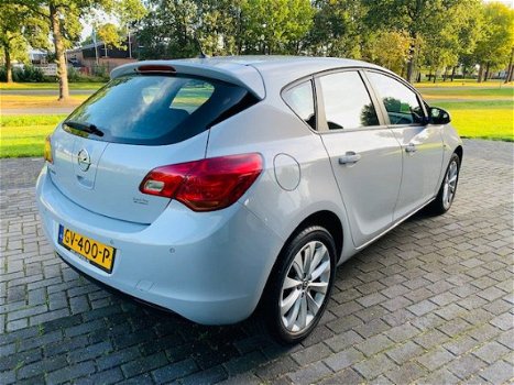 Opel Astra - 1.4 ECOTEC 74KW 5DRS AC CRC PDC USB - 1