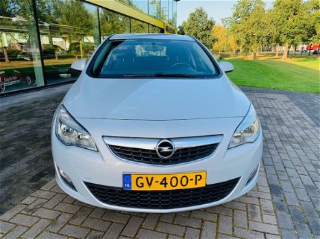 Opel Astra - 1.4 ECOTEC 74KW 5DRS AC CRC PDC USB - 1