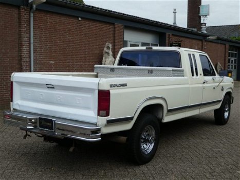 Ford F250 - USA Pick up - 1