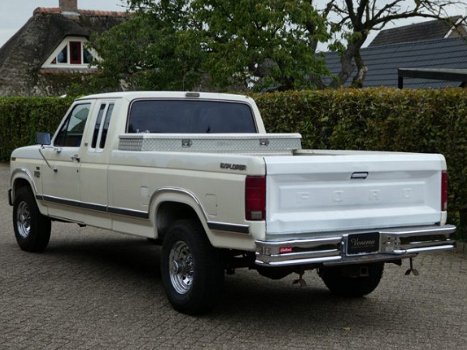 Ford F250 - USA Pick up - 1