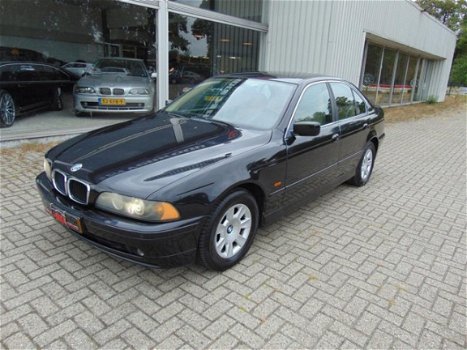 BMW 5-serie - 525 525i AUT Executive Edit Nap Leder Xenon Clima - 1