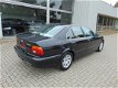 BMW 5-serie - 525 525i AUT Executive Edit Nap Leder Xenon Clima - 1 - Thumbnail