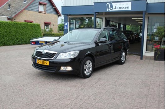 Skoda Octavia Combi - 1.2 TSI Ambition Business Line Navi Clima Thaak Cruise Pdc - 1