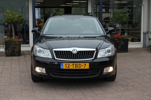 Skoda Octavia Combi - 1.2 TSI Ambition Business Line Navi Clima Thaak Cruise Pdc - 1