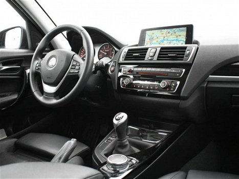 BMW 1-serie - 116D EDE SPORT + LEDER / SPORTSTOELEN / NAVI PRO / HARMAN/KARDON - 1