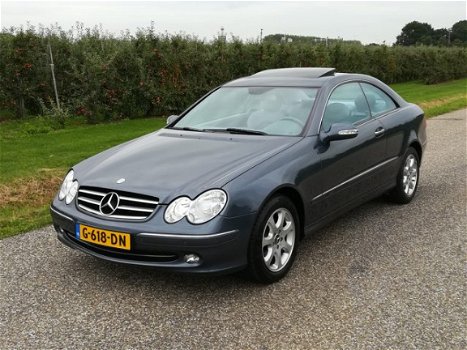 Mercedes-Benz CLK-klasse Coupé - 200 K. Automaat Elegance Schuifdak | Leder | Cruisecontrol - 1