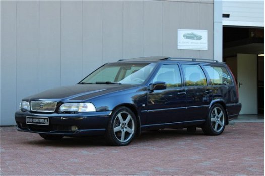 Volvo V70 - 2.3 R AWD AUTOMAAT YOUNGTIMER BTW AUTO - 1