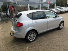 Seat Altea - 1.6 Lifestyle TREKHAAK/ PARKEERSENSOREN/ CLIMATRONIC/ DEALER ONDERHOUDEN