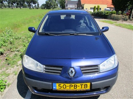 Renault Mégane - 1.5 dCi Privilège Comfort Met Airco/Cr-control/Elektrische ramen - 1