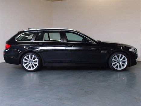 BMW 5-serie Touring - 520D HIGH EXECUTIVE AUT NAVI LEDER 19 INCH PDC - 1