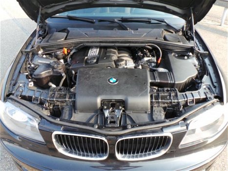 BMW 1-serie - 118i Business Line Met Motor schade - 1