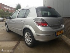 Opel Astra - 1.8 Temptation 5-drs