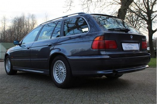 BMW 5-serie Touring - 528i Executive | E39 | AUT | Leder | Youngtimer - 1