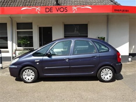 Citroën Xsara Picasso - 1.6i-16V Image - 1