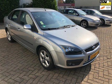 Ford Focus - 1.6-16V First Edition - 1