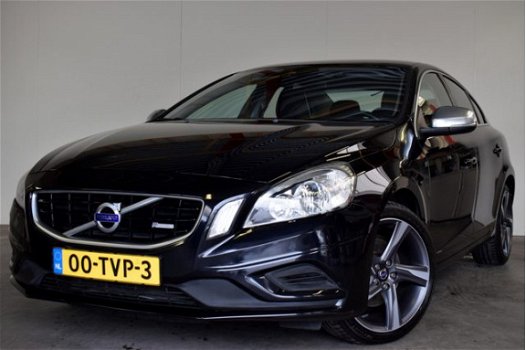 Volvo S60 - 2.0 D3 163PK R-Design NAVI/STOELVERW./CLIMA/TREKHAAK - 1