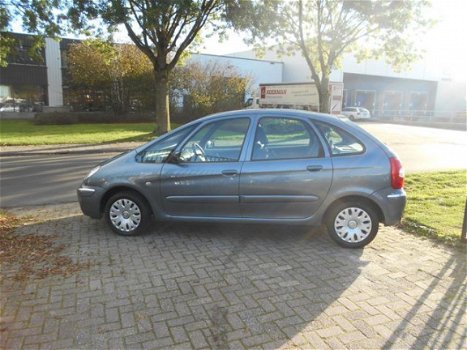 Citroën Xsara Picasso - 1.6i-16V Image Lage KM Nette auto - 1