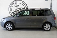 Volkswagen Touran - 1.6 TDI Comfortline BlueMotion 7p. XENON NAVIGATIE 7-PERSOON