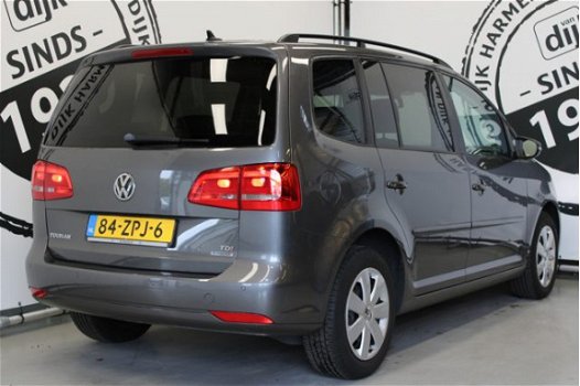 Volkswagen Touran - 1.6 TDI Comfortline BlueMotion 7p. XENON NAVIGATIE 7-PERSOON - 1