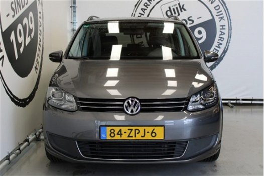 Volkswagen Touran - 1.6 TDI Comfortline BlueMotion 7p. XENON NAVIGATIE 7-PERSOON - 1