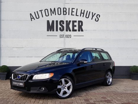 Volvo V70 - 2.4D Limited Edition NAVI | CRUISE | CLIMATE | PDC | TREKHAAK - 1