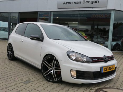 Volkswagen Golf - 2.0 GTI F1 DSG- Nieuwe APK - getuned - 1