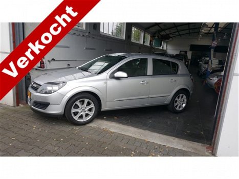 Opel Astra - 1.4 Essentia Mooiste van Nederland dealer onderhouden - 1