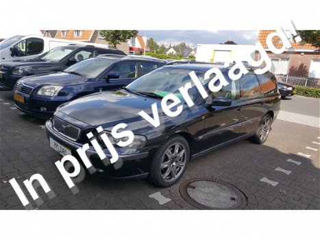 Volvo V70 - 2.4 D5 Black Sapphire Edition II 7 persoons, youngtimer - 1