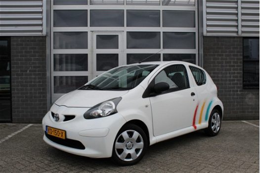 Toyota Aygo - 1.0-12V Zuinig Apk 09-2020 - 1